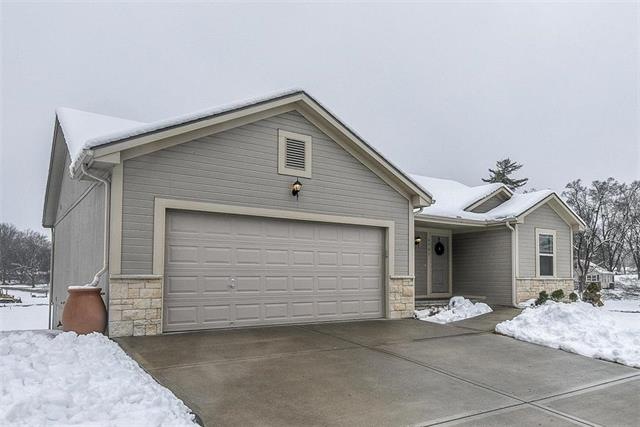 Better than new!  Immaculate exterior