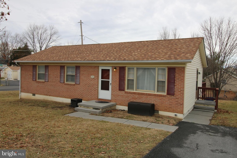 2146 First St, Middletown, VA 22645 - photo 1