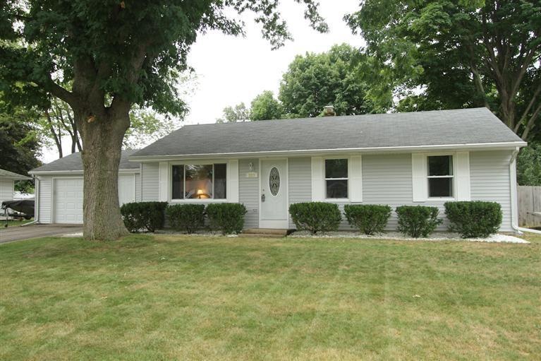 2221 Holly Ave, Portage, MI 49024 - photo 1