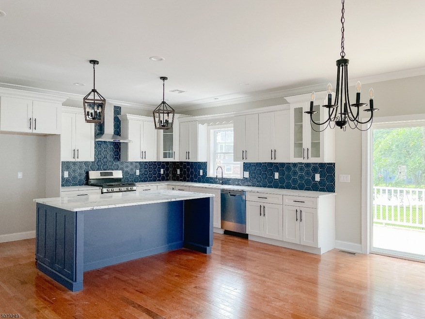 53 Hamilton Rd, Par-Troy Hills Twp., NJ 07054 - photo 1