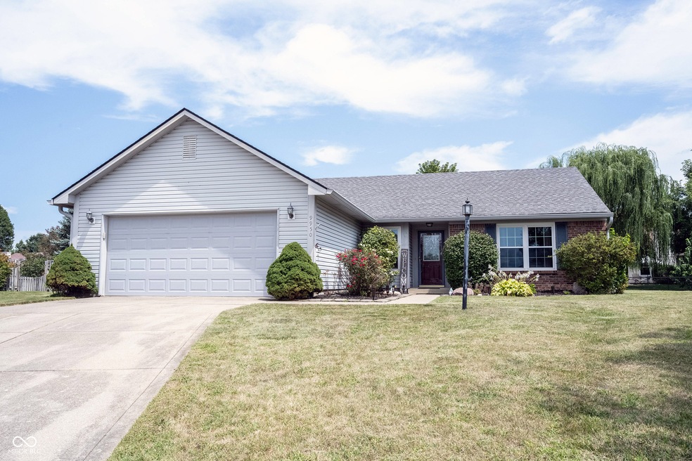 9950 Glenburr Ct, Fishers, IN 46038 - photo 1
