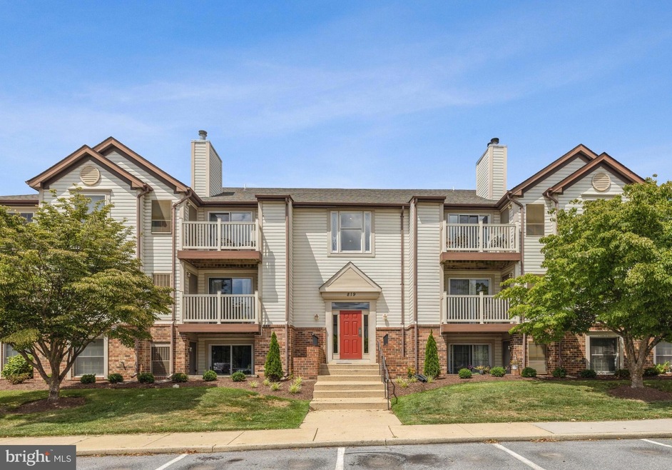819 Stratford Way unit H, Frederick, MD 21701 - photo 1