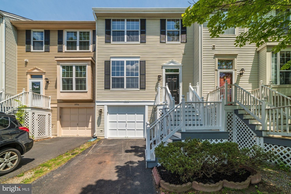 13934 Baton Rouge Ct, Centreville, VA 20121 - photo 1