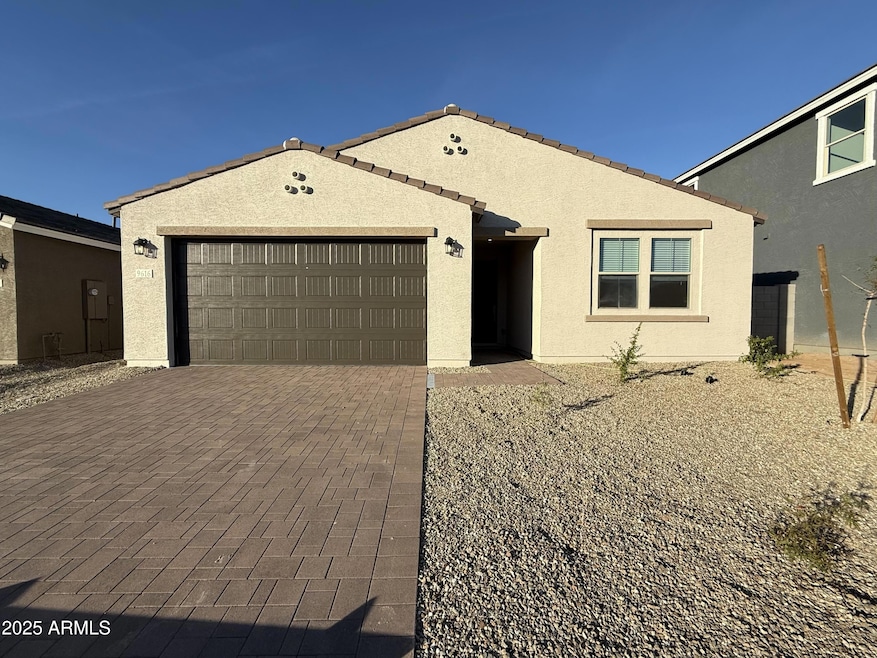 9616 W Tamarisk Ave, Tolleson, AZ 85353 - photo 1