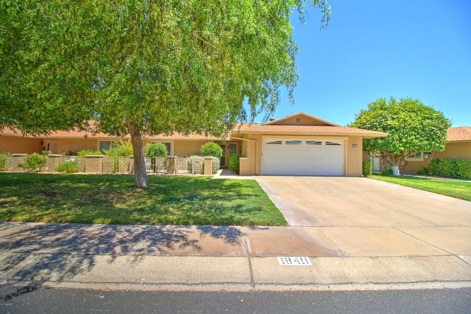 18411 N Conestoga Dr, Sun City, AZ 85373 - photo 1