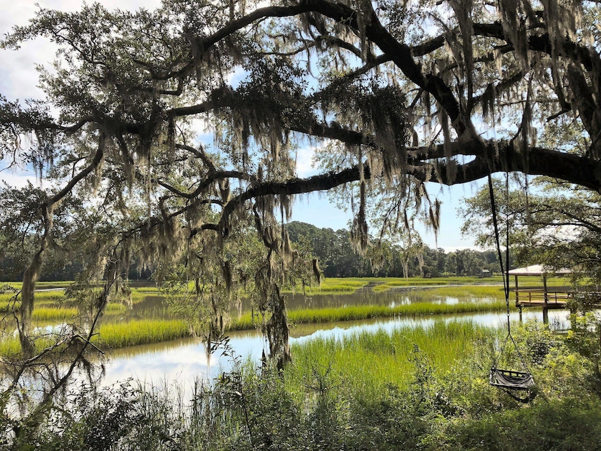 190ft creek frontage!