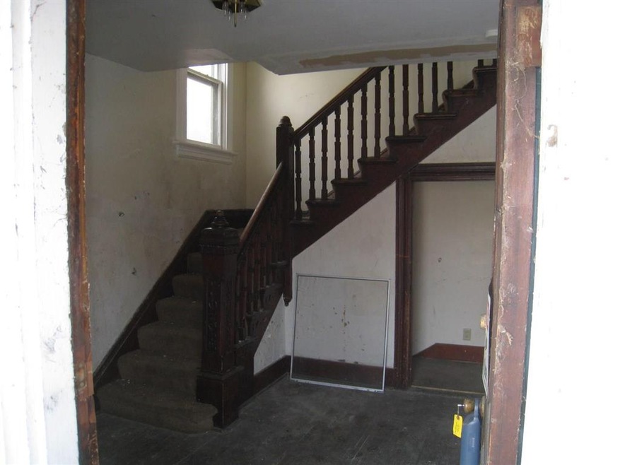 537 W 13th St, Davenport, IA 52803 - photo 1