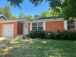 611 W Murray St, Denison, TX 75020 - photo 1