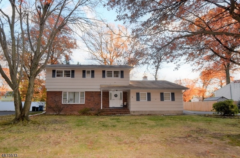 10 Kipling Ln, Scotch Plains, NJ 07076 - photo 1