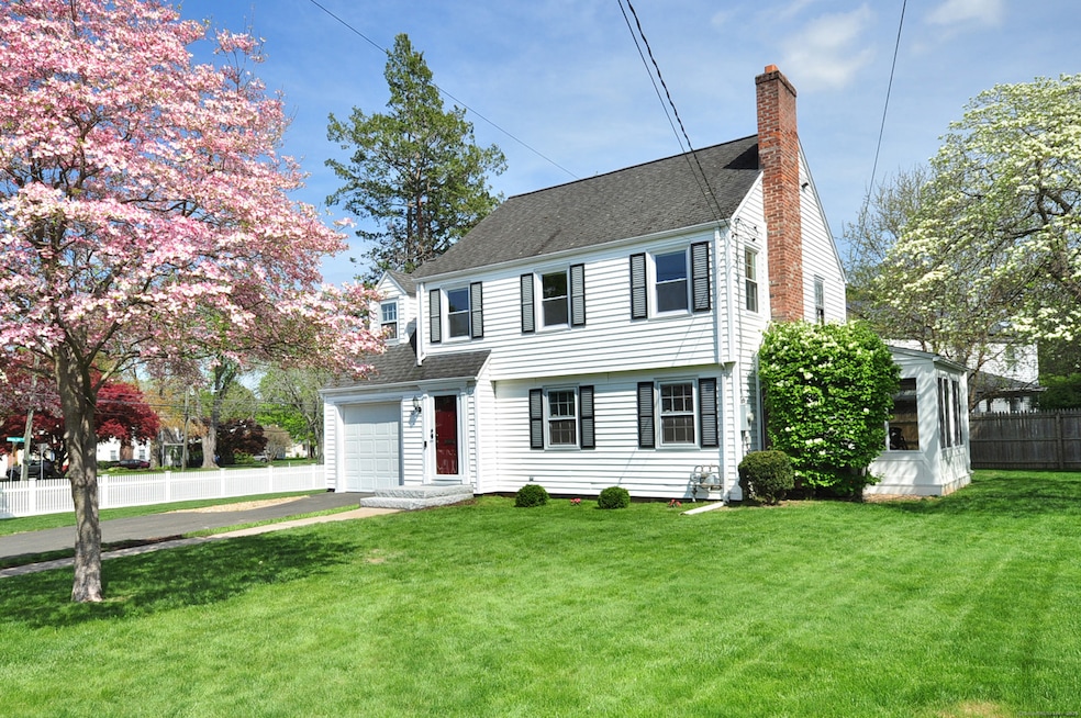 30 Bonny View Rd, West Hartford, CT 06107 - photo 1