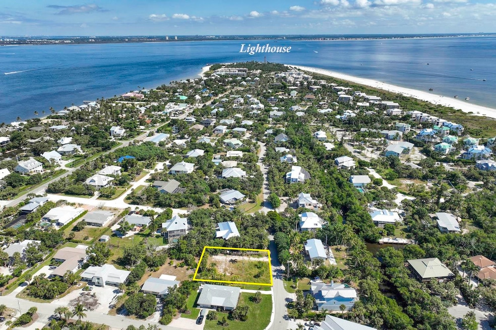 524 Lagoon Dr unit 7, Sanibel, FL 33957 - photo 1