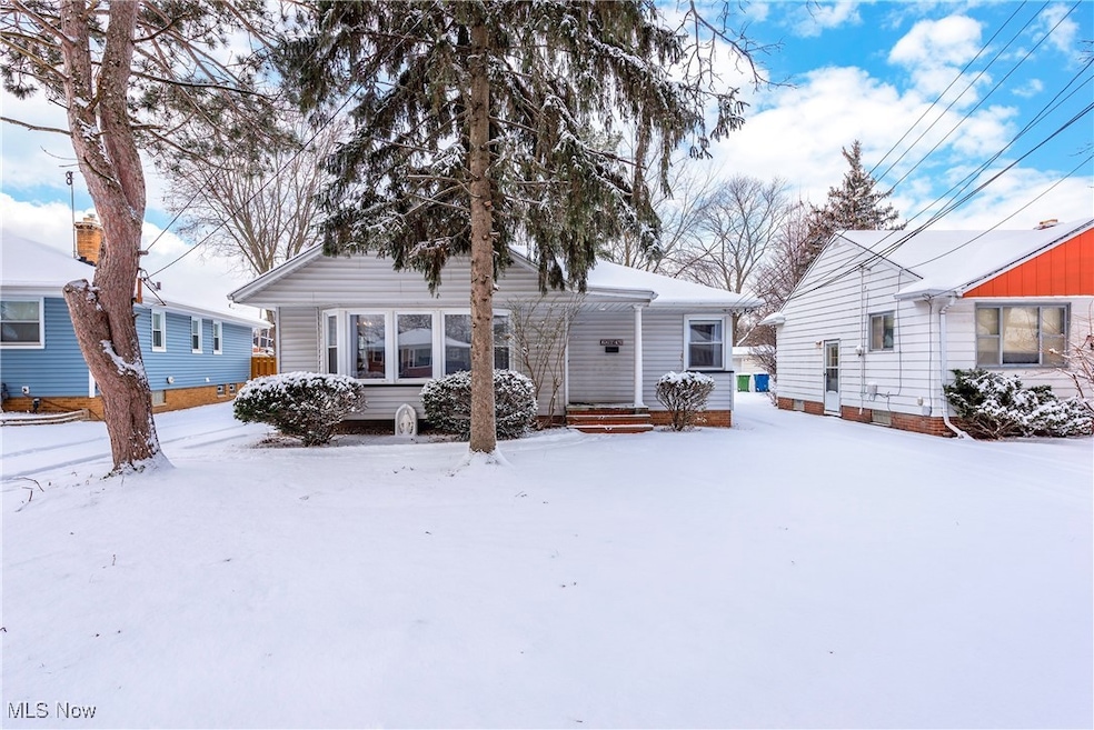 6674 Lawnwood Ave, Parma Heights, OH 44130 - photo 1