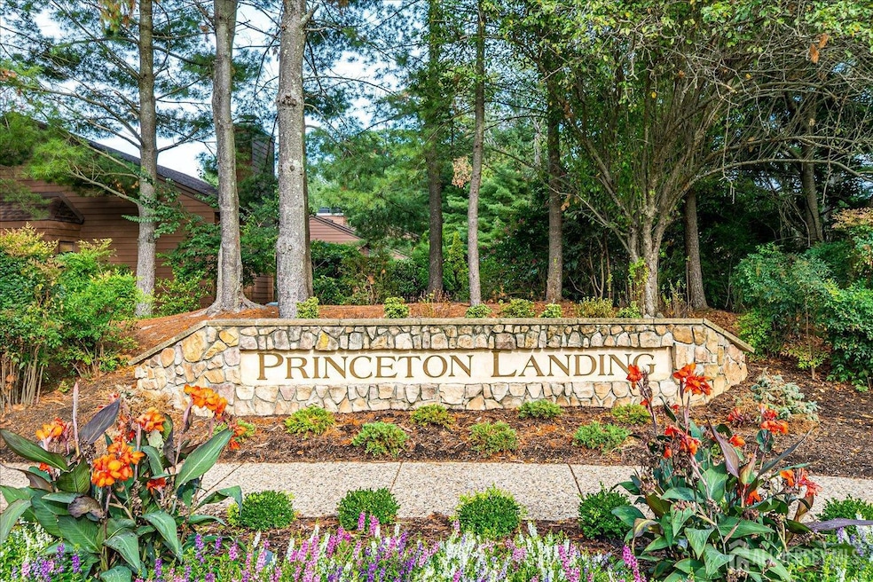 Under Contract $639,900