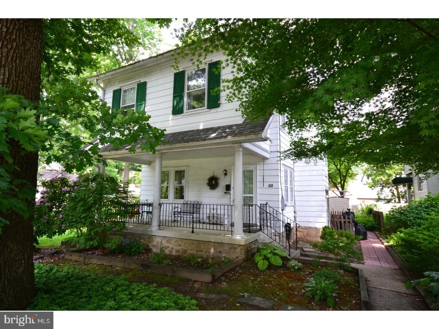 59 W Stewart Ave, Lansdowne, PA 19050 - photo 1