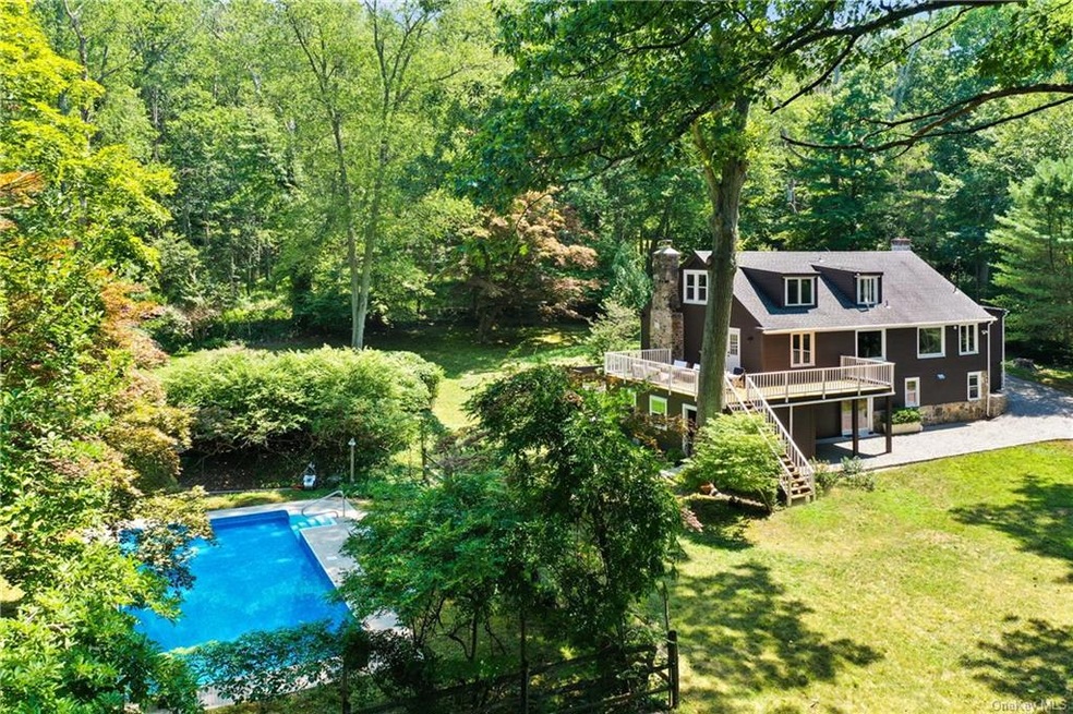 44 Dingee Rd, Pound Ridge, NY 10576 - photo 1