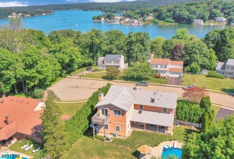 11 Hover Dr, Mount Arlington, NJ 07856 - photo 1