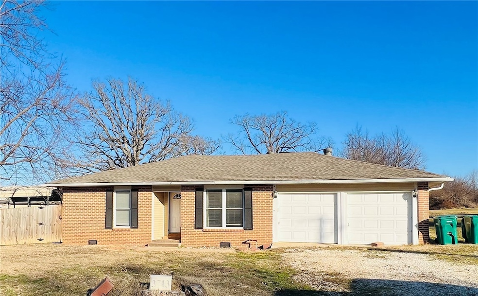 3713 N Oak St, Bethel Heights, AR 72764 - photo 1