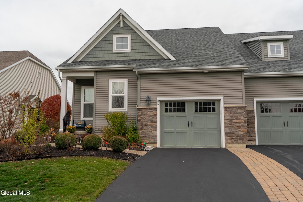 For Sale $599,900 • Co-Listing Agent