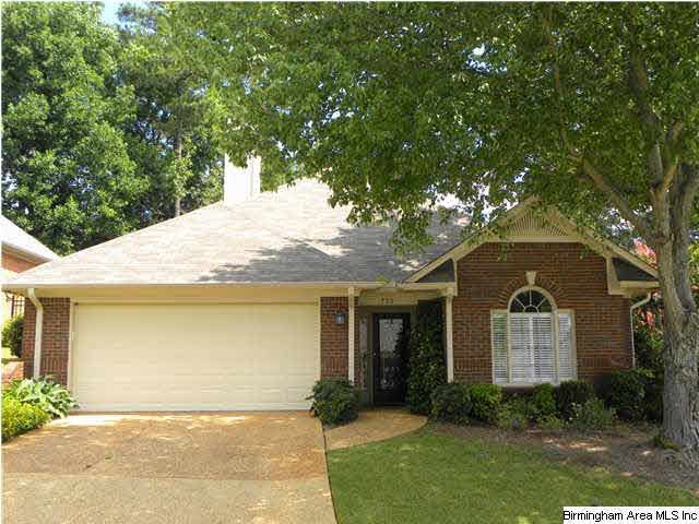 Charming one level garden home