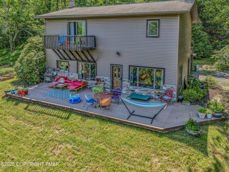 261 Hall Ln, Monroe Township, PA 18657 - photo 1