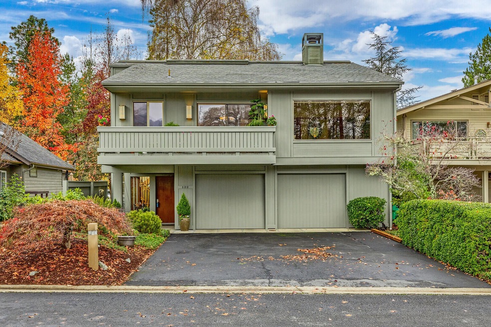 122 Black Oak St, Grants Pass, OR 97527 - photo 1