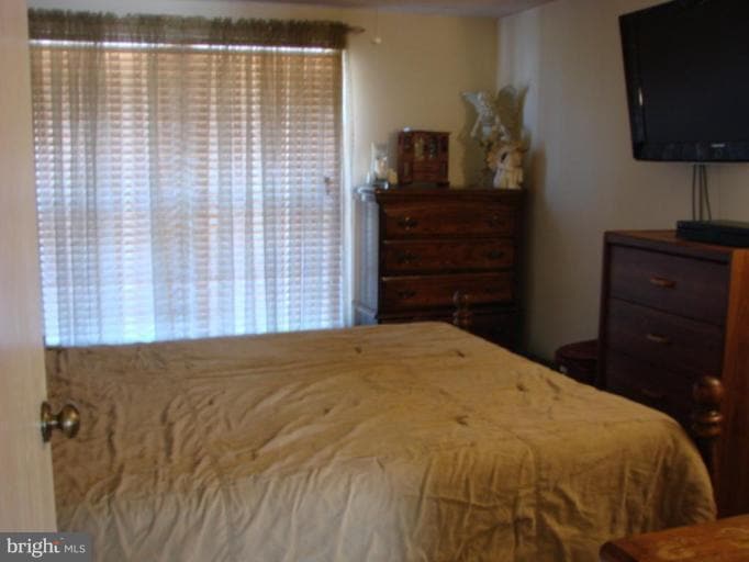 206 Lily Ct, Hagerstown, MD 21740 - photo 1