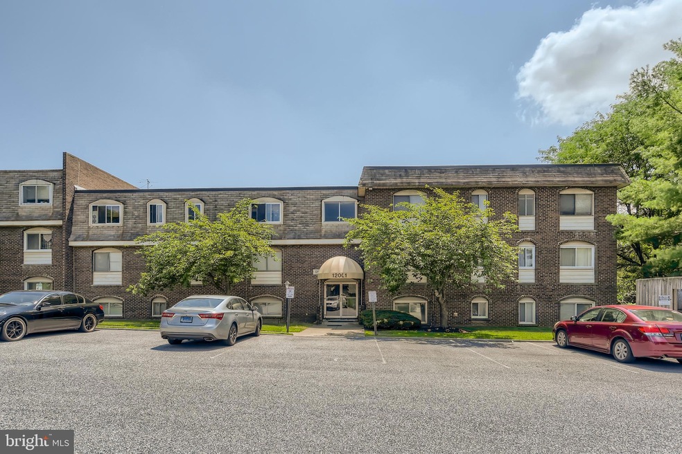 12001 Tarragon Rd unit H, Reisterstown, MD 21136 - photo 1