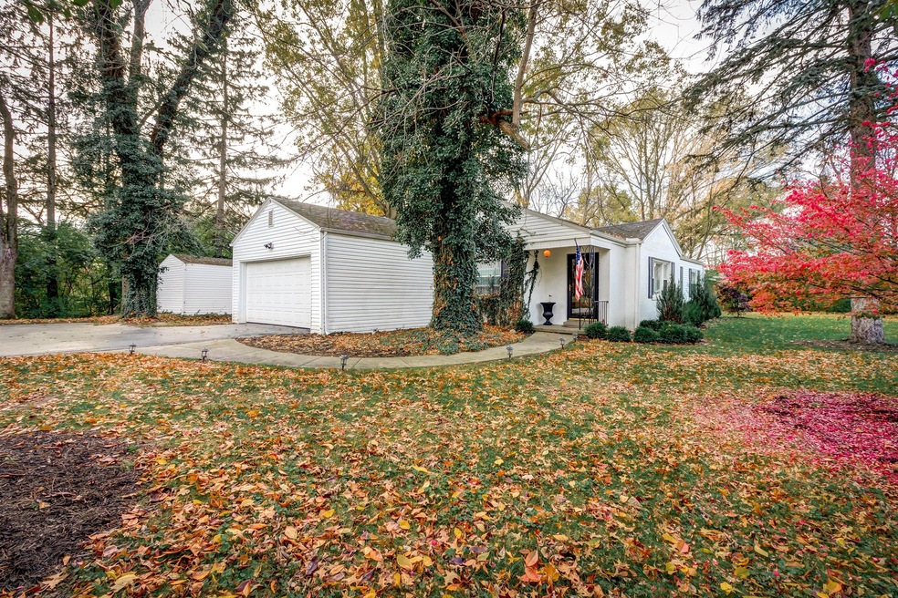 461 Fairway Blvd, Columbus, OH 43213 - photo 1