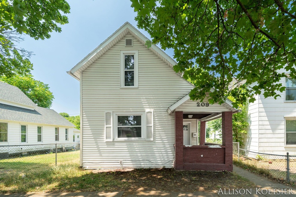 2-web-or-mls-209-lane-ave-sw