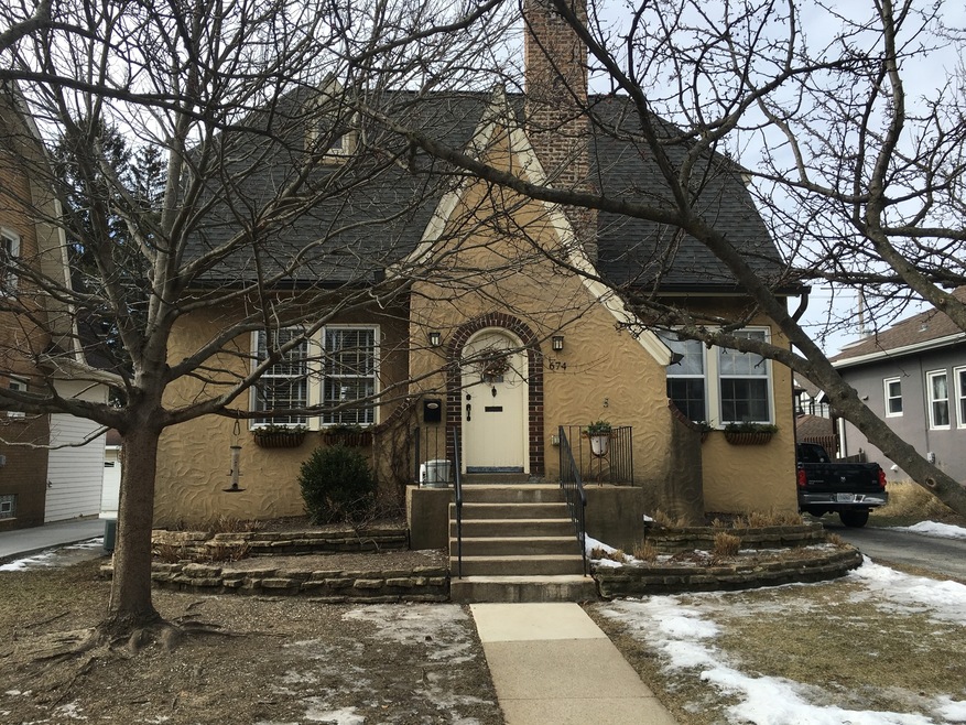 674 S Parkside Ave, Elmhurst, IL 60126 - photo 1