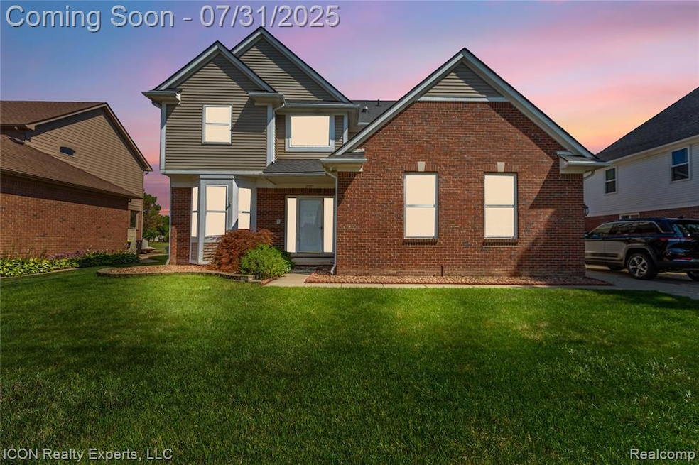 21377 Waverly Dr, Macomb, MI 48044 - photo 1