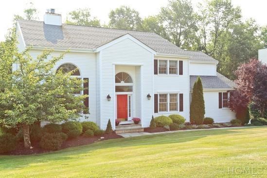 2894 Farm Walk Rd, Yorktown Heights, NY 10598 - photo 1