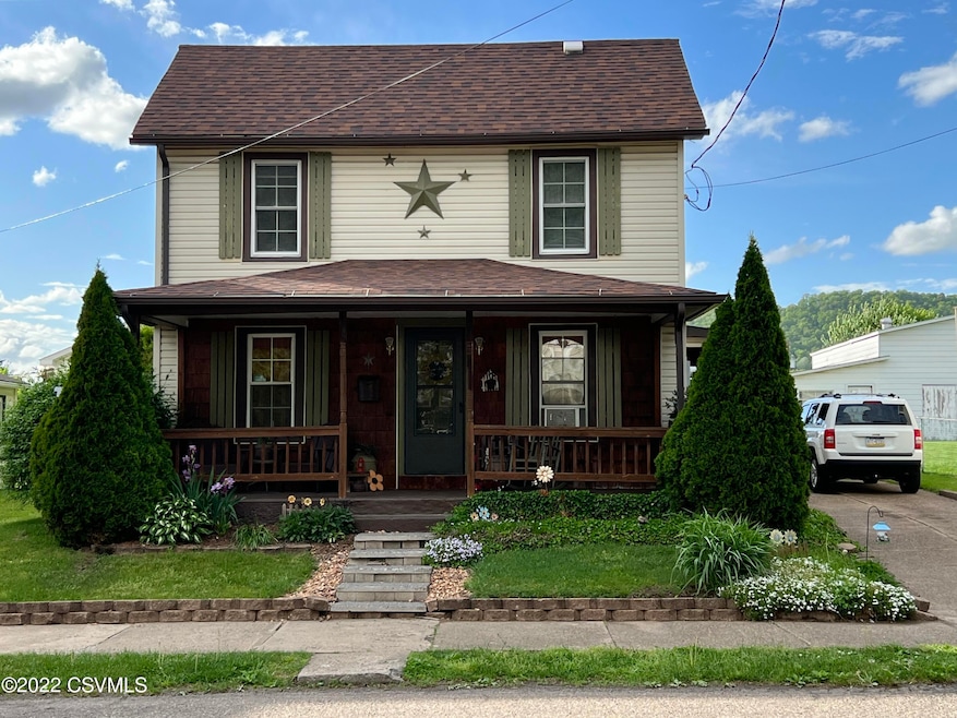 209 E 14th St, Berwick, PA 18603 - photo 1