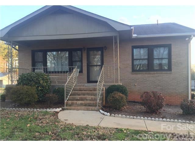 129 Woodland Dr SW, Concord, NC 28025 - photo 1