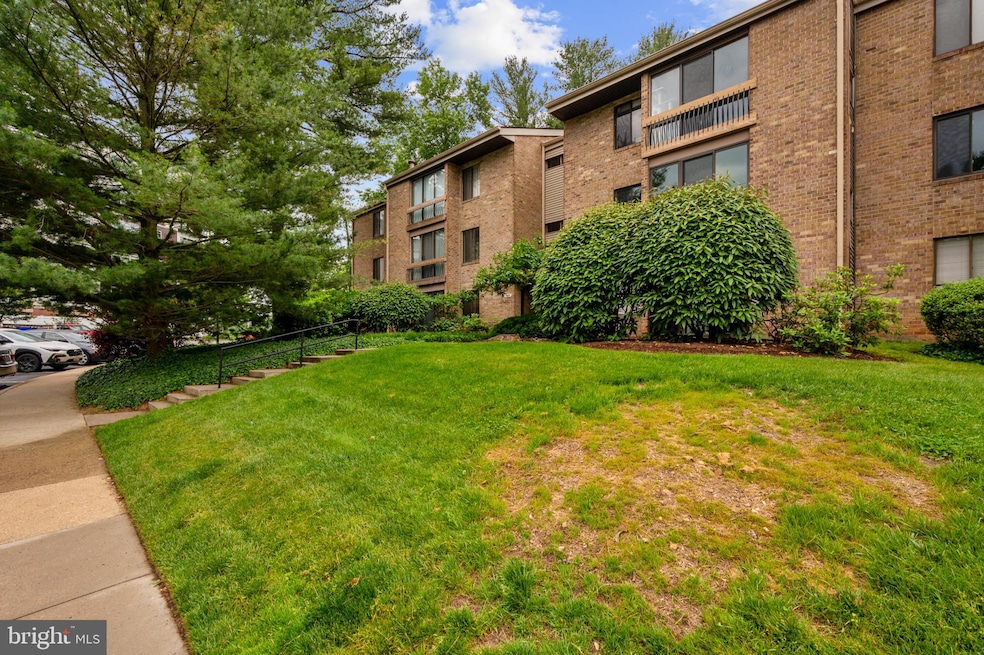 10528 Cross Fox Ln unit D2, Columbia, MD 21044 - photo 1