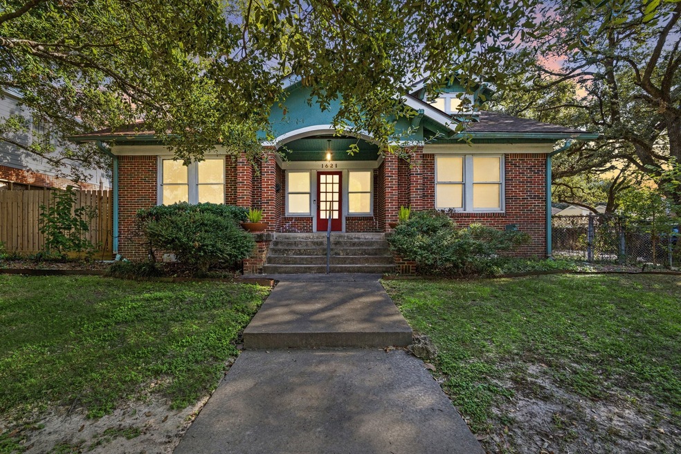 Welcome to 1621 Haver St! An exceptional opportuni