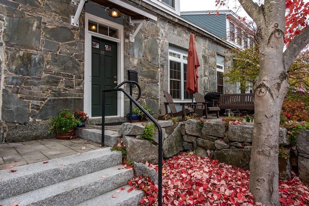 6 Bay Rd unit 32, Newmarket, NH 03857 - photo 1