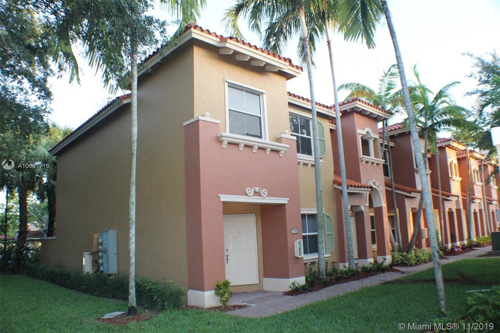 790 SW 107th Ave unit 301, Pembroke Pines, FL 33025 - photo 1