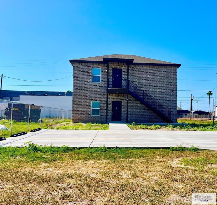 For Rent $975/month