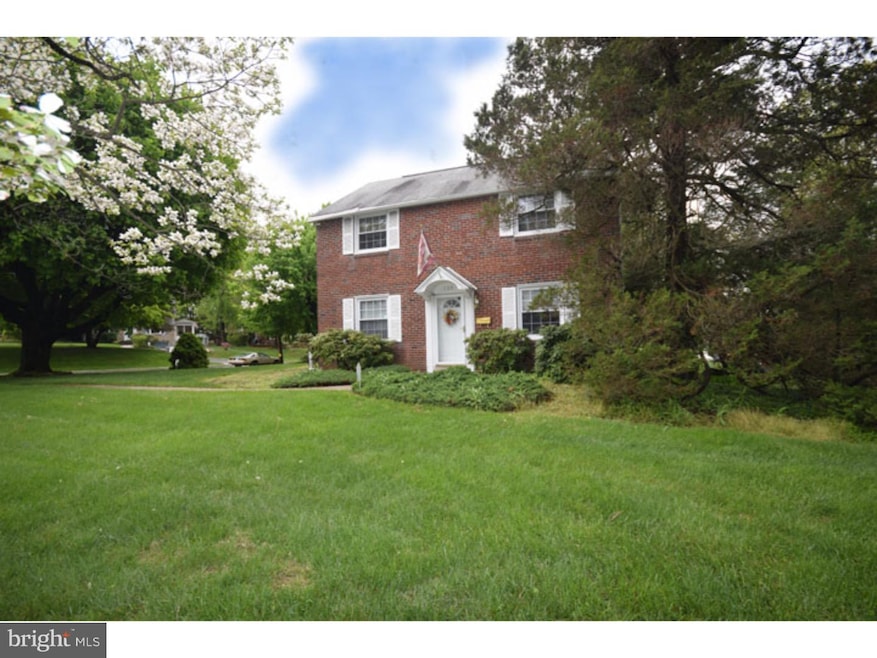 120 N Sproul Rd, Broomall, PA 19008 - photo 1