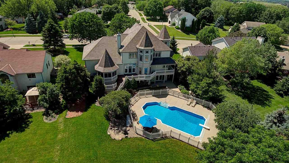 1002 Autumn Woods Ln, Oregon, WI 53575 - photo 1