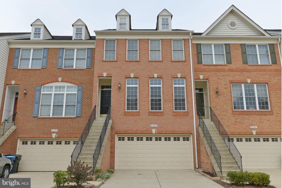 42696 Sandman Terrace, Chantilly, VA 20152 - photo 1