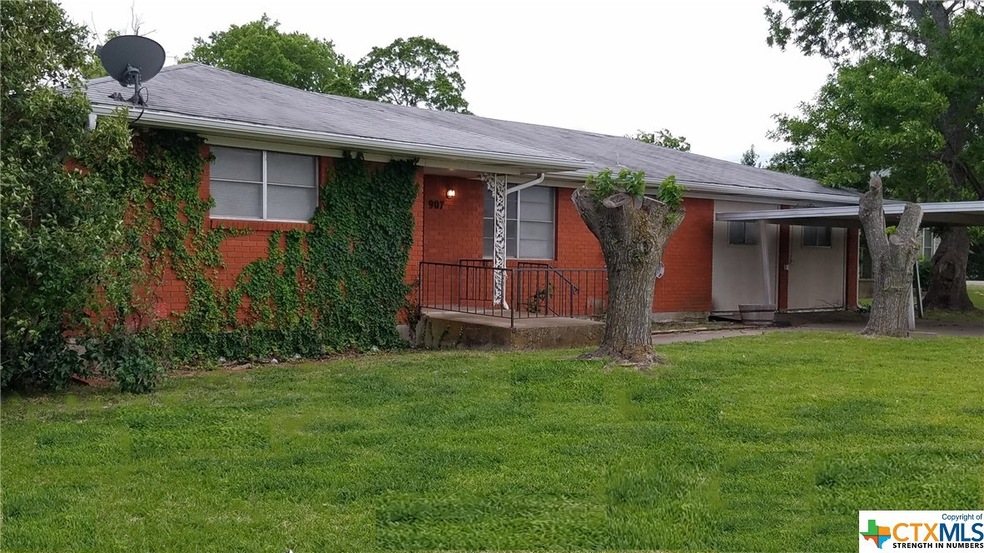 907 E Main St, Troy, TX 76579 - photo 1