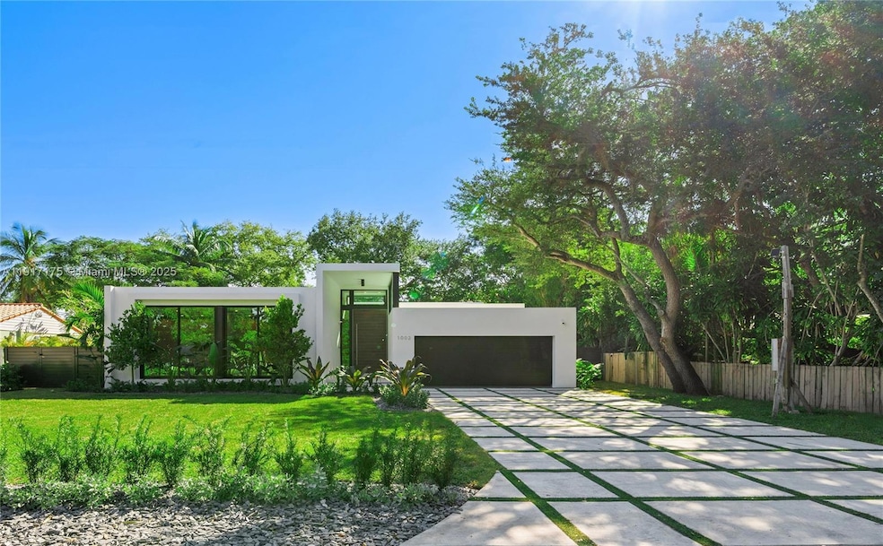 For Sale $3,795,000 • Co-Listing Agent