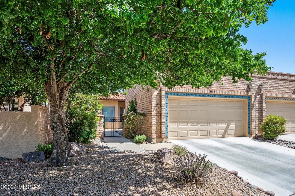 251 E Crooked Stick Dr, Tucson, AZ 85737 - photo 1