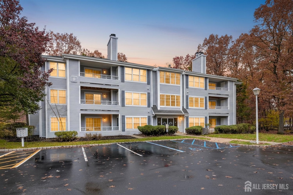 Under Contract $335,000