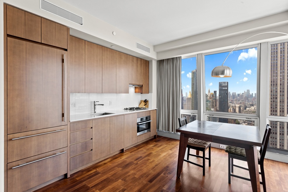 The Residences at 400 Fifth Ave unit 50-H, New York, NY 10018 - photo 1