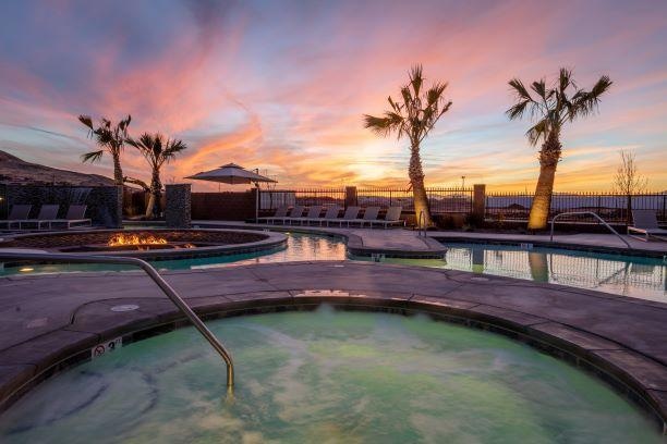 ZV Pool Photos Jacuzzi Pool Firepit Palm