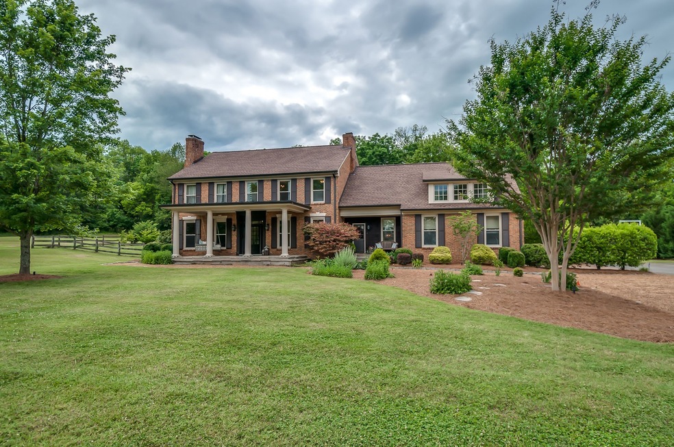 2495 Old Natchez Trace, Franklin, TN 37069 - photo 1