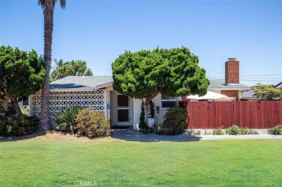 5140 Los Robles Dr, Carlsbad, CA 92008 - photo 1